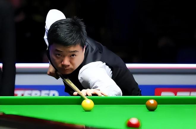 考察梯队小将，浙江队主帅卡内达现场观战浙江全运会比赛