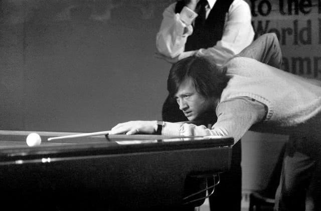 篮球篮网锁定前八席位，季后赛形势明朗